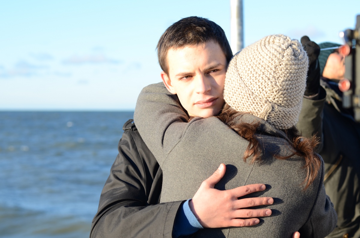 Молодой (2017)