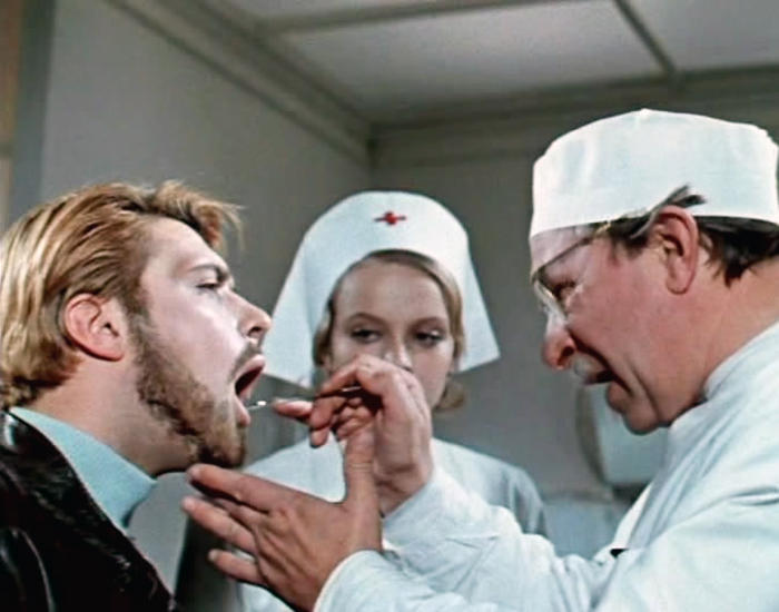 Кадры из Приключения желтого чемоданчика (1970)