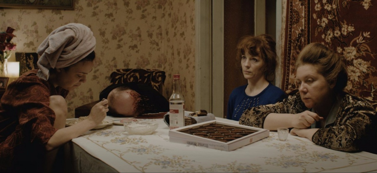 Кадры из Нашла коса на камень (2019)