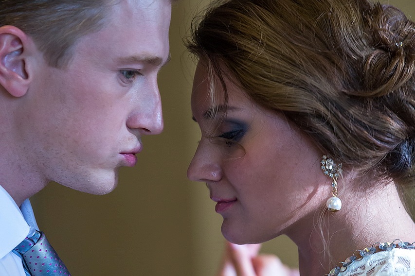 Счастье из осколков (2017)