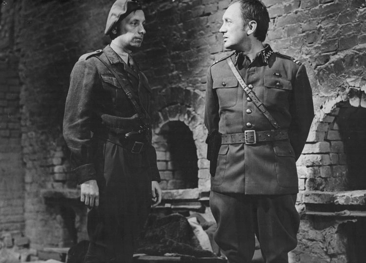 Кадры из Операция Брутус (1971)