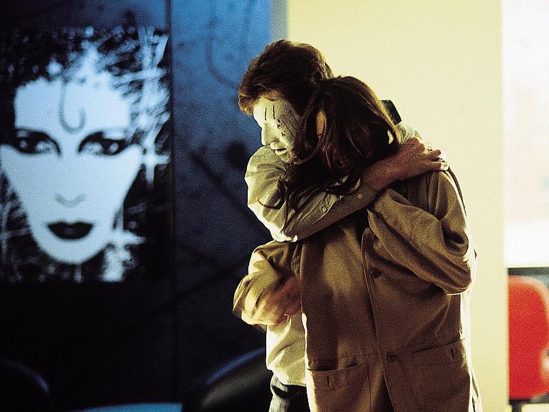 Кадры из Вышибала (2000)