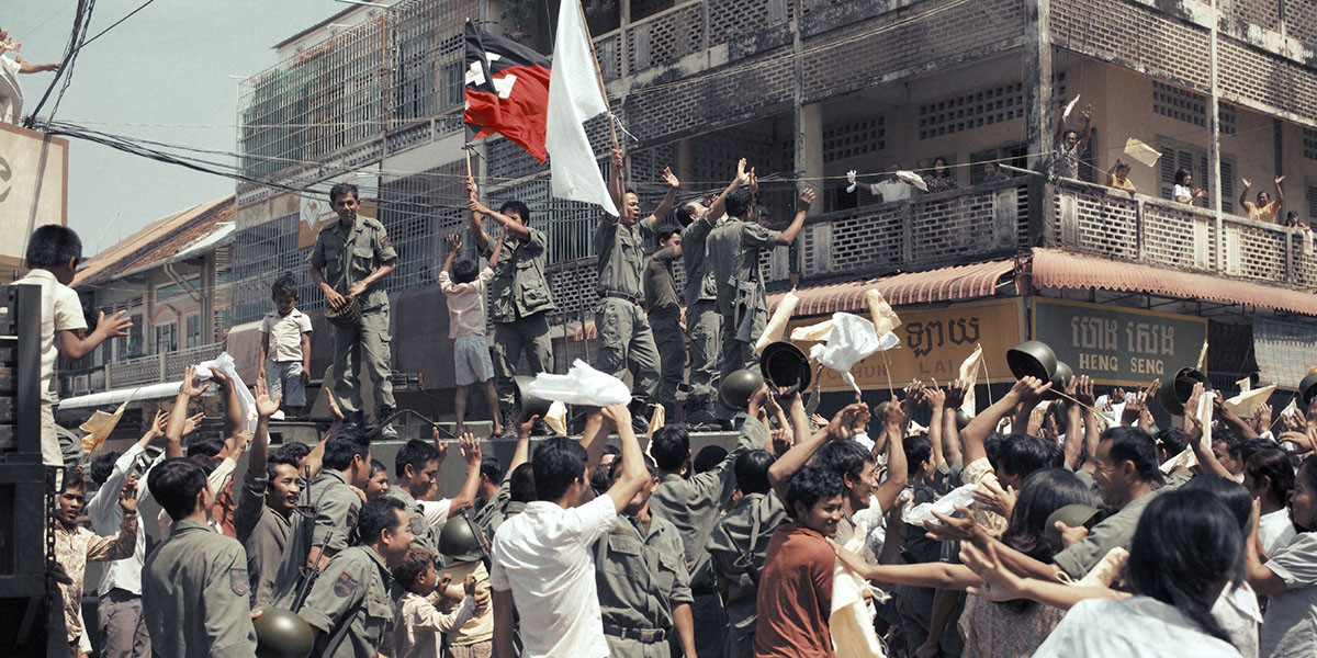 Кадры из Сначала они убили моего отца (2017)