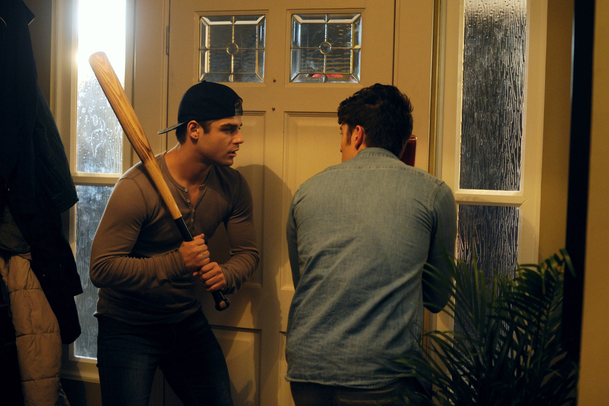 Кадры из Не вешайте трубку (2016)