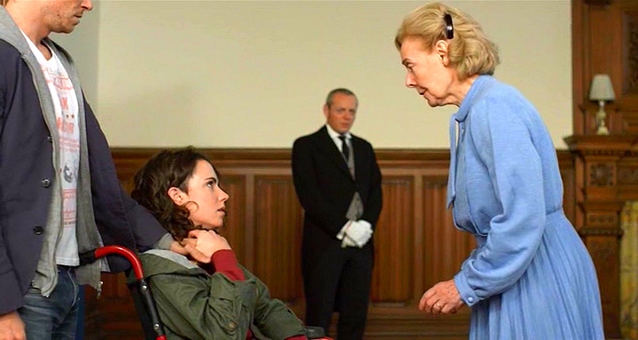 Отчуждённая (2015)