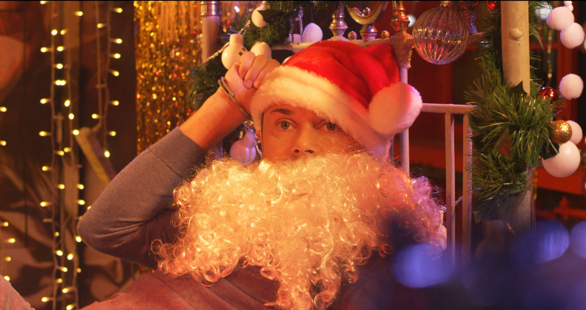 Кадры из Как встретить праздник не по-детски (2017)