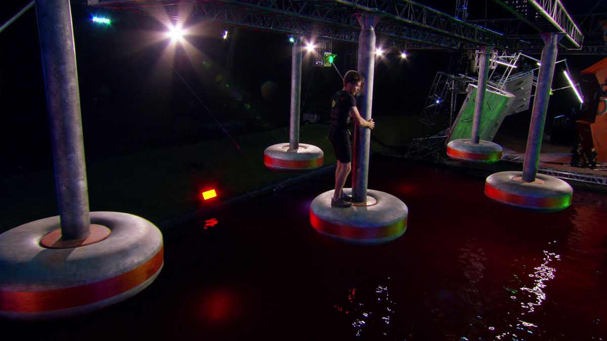 Кадры из Непревзойденный укротитель (2017)