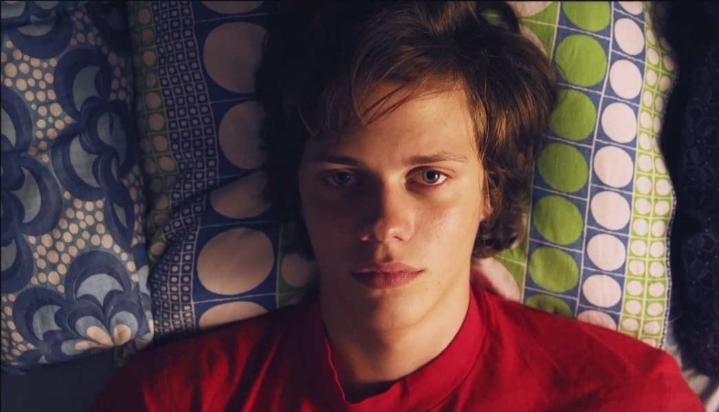 Кадры из В космосе чувств не бывает (2010)