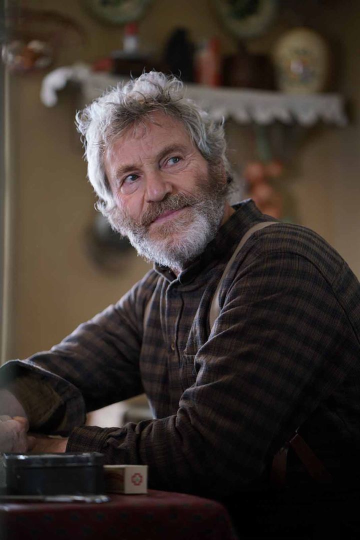 Кадры из Белль и Себастьян: Друзья навек (2017)