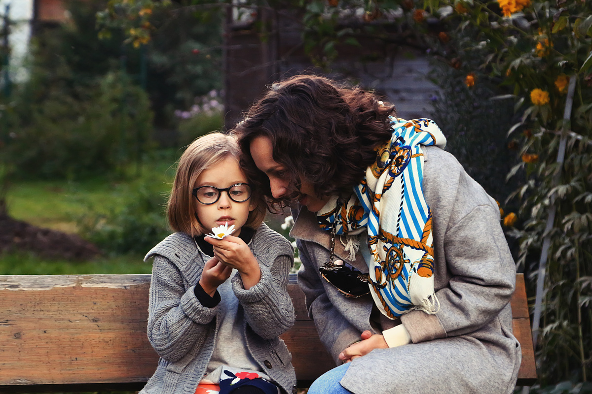 Кадры из Незнакомка в зеркале (2018)