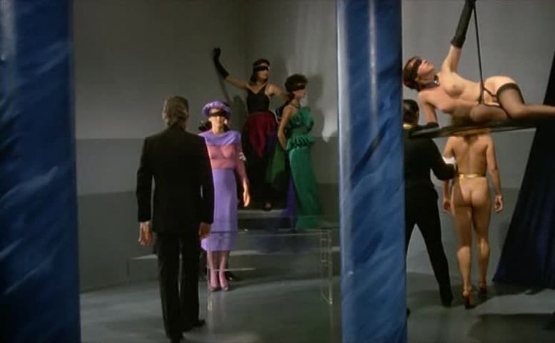 История «О» 2: Возвращение в Руасси (1984) История «О» 2: Возвращение в Руасси (1984)