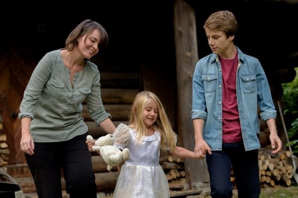 Кадры из Шале (2017)