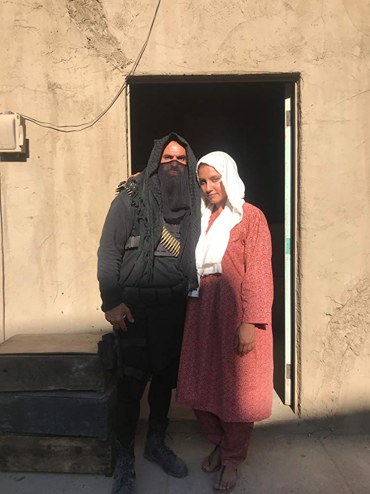 Кадры из Изгои Войны (2019)