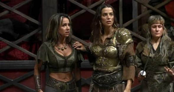 Кадры из Амазонки и гладиаторы (2003)