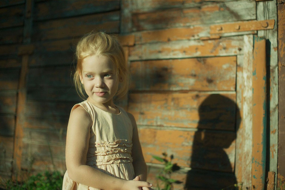 Кадры из Когда падают деревья (2018)