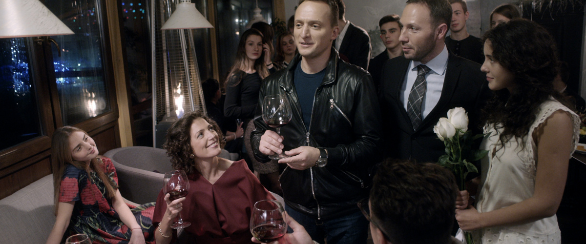 Кадры из Слоны могут играть в футбол (2018)