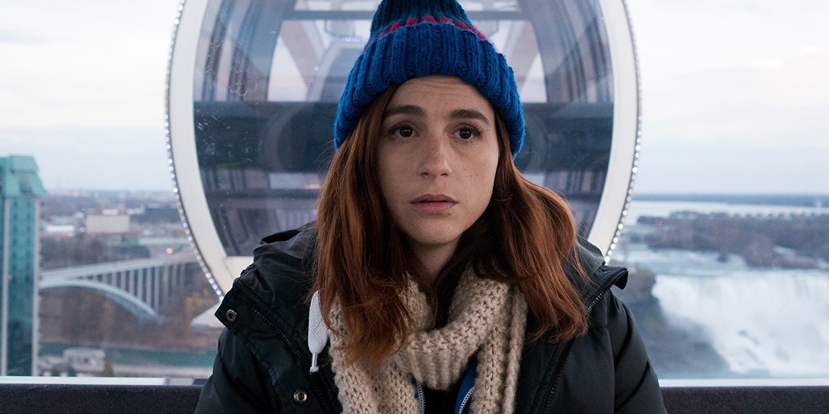 Кадры из Мэри возвращается (2017)