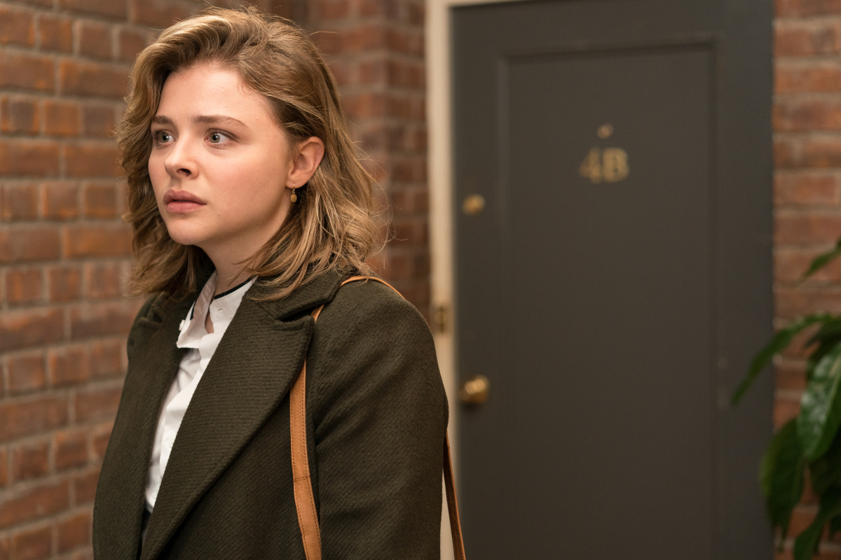 В объятиях лжи (2018)