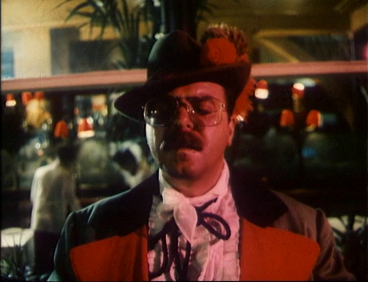 Кадры из Окно в Париж (1994)