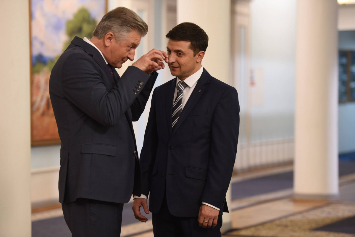 Кадры из Слуга народа (2015)