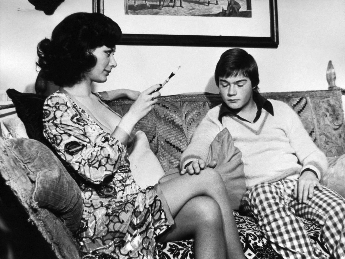 Кадры из Свидание со страстью (1975)