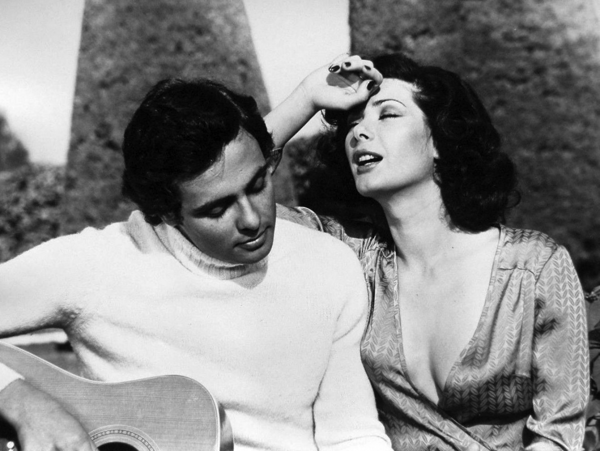 Кадры из Свидание со страстью (1975)