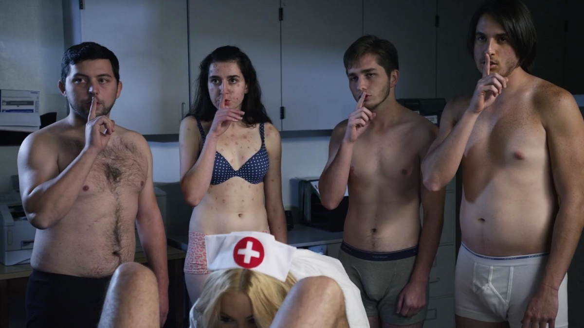 Кадры из Студентка и зомбяк-укурыш (2014)