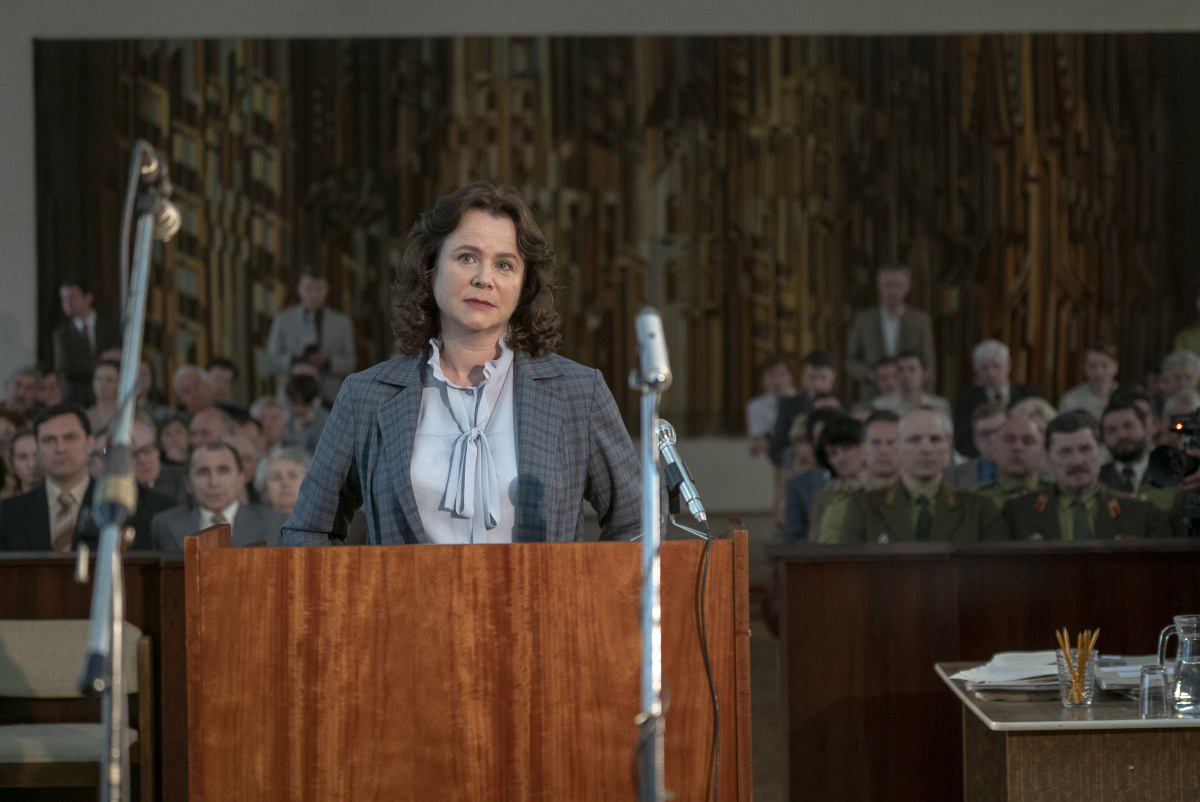 Кадры из Чернобыль (2019)