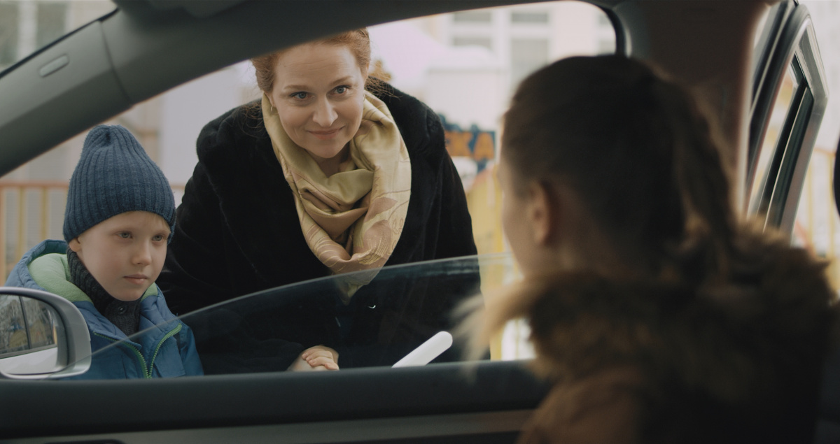 Кадры из Это не навсегда (2019)