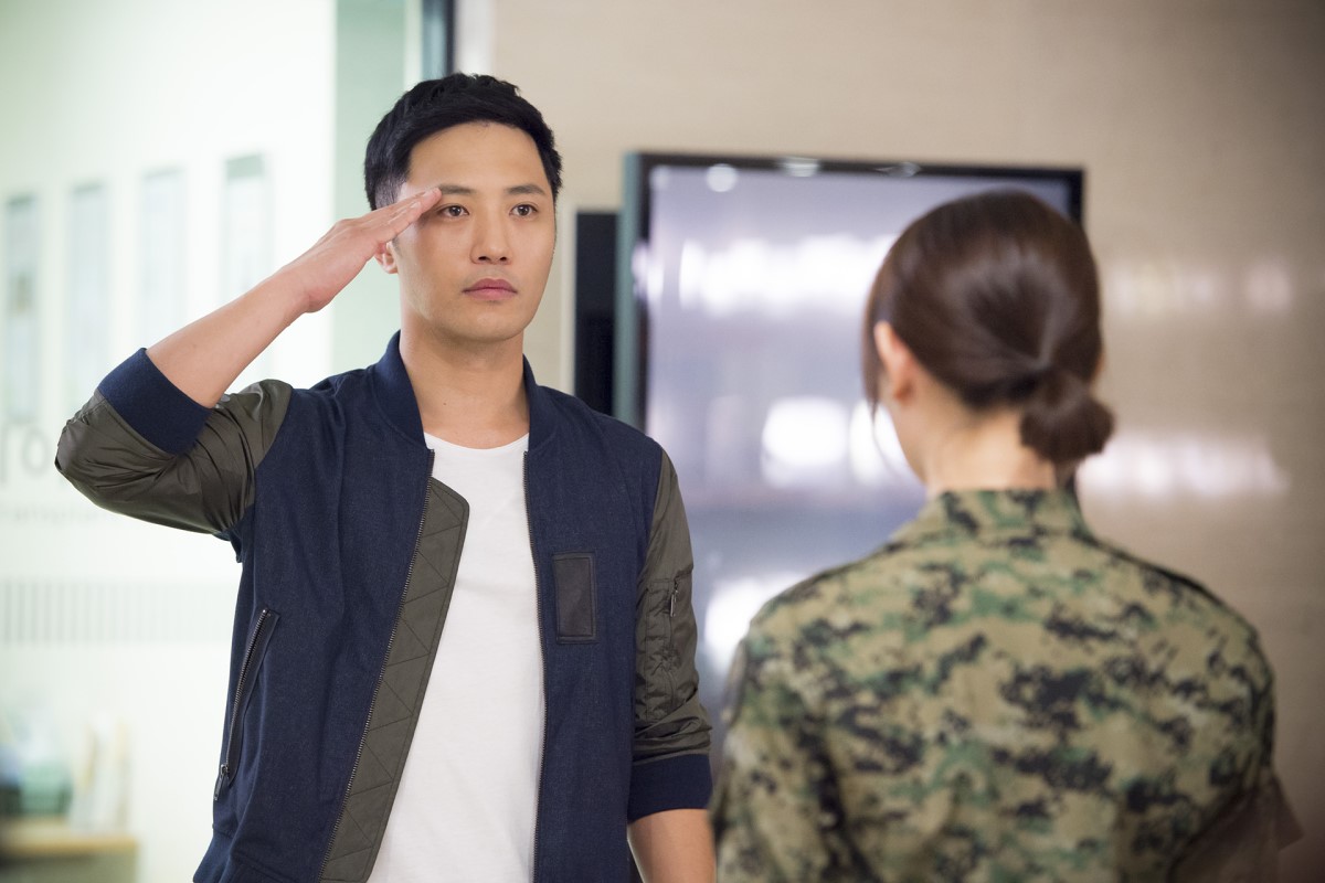 Кадры из Потомки солнца (2016)