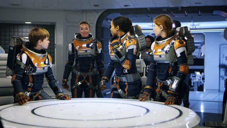 Кадры из Затерянные в космосе (2018)