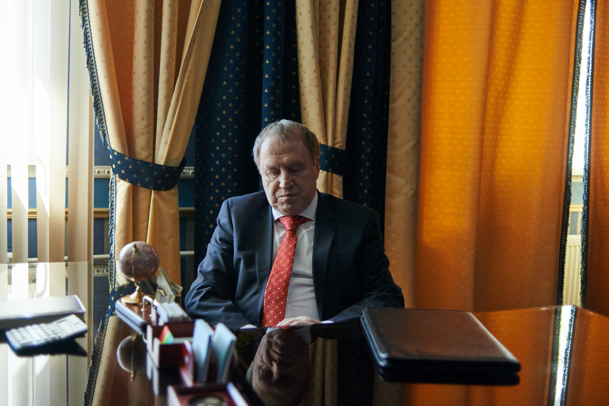 Забывая обо всем (2019)