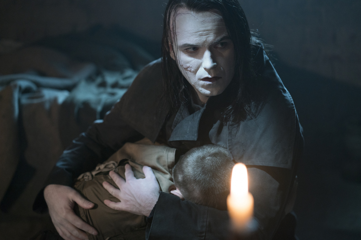 Кадры из Страшные сказки / Ужасы по дешёвке / Бульварные ужасы (2014)