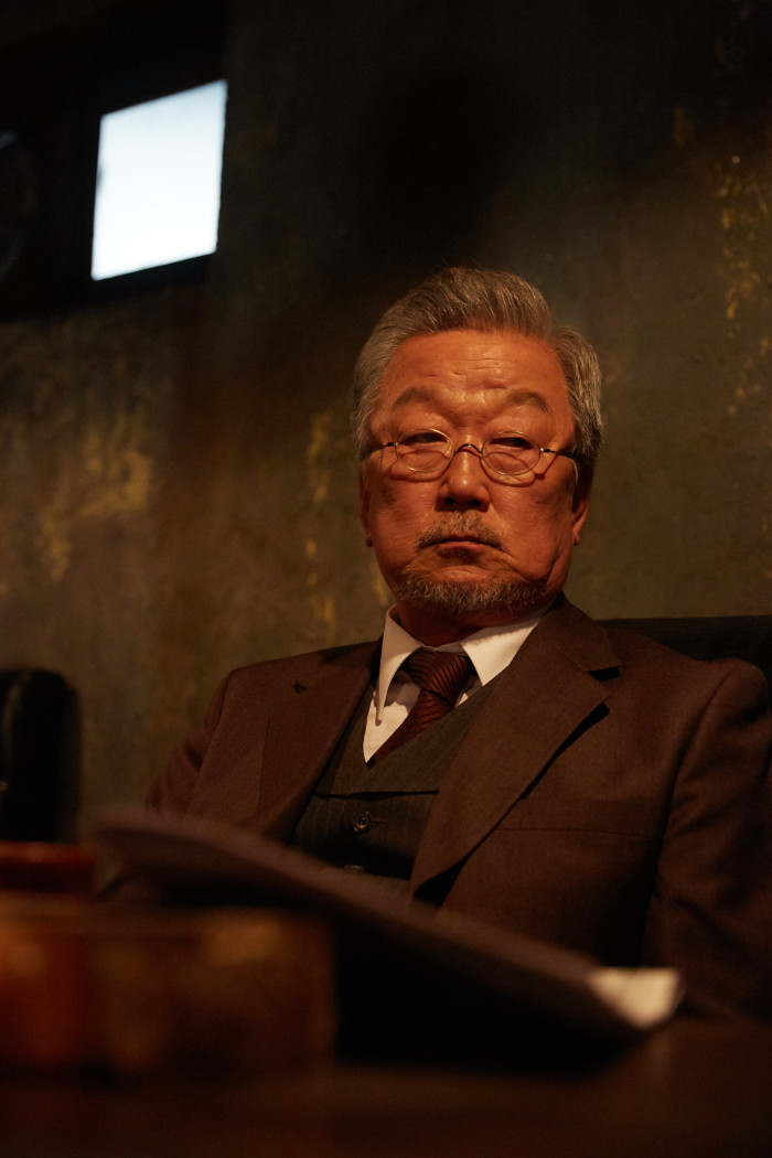 Кадры из 12-й подозреваемый (2019)