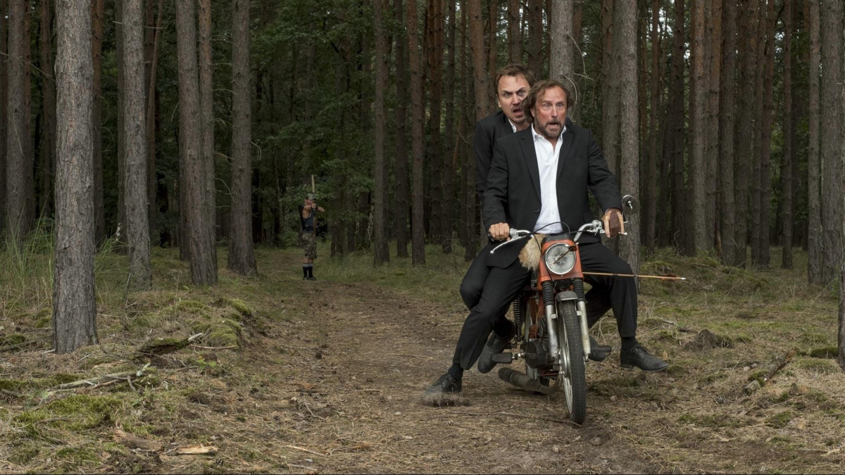 Кадры из 25 км/час (2018)