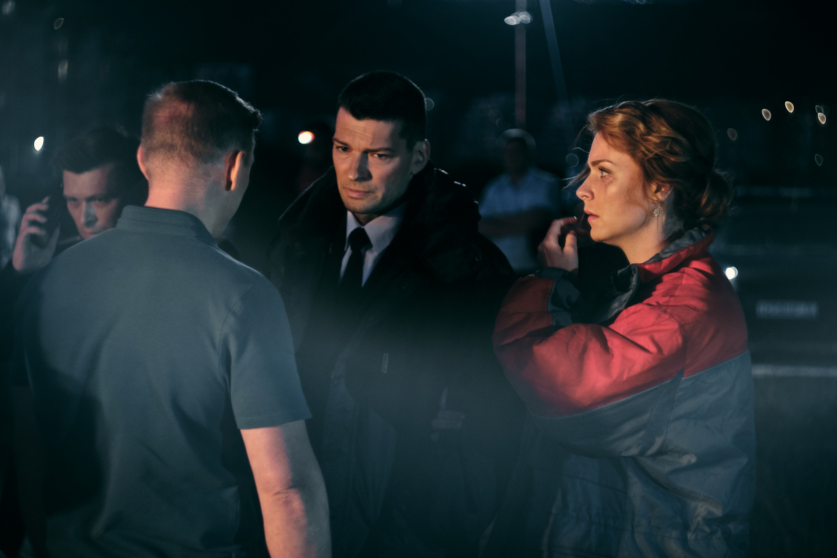 Курорт цвета хаки (2021)