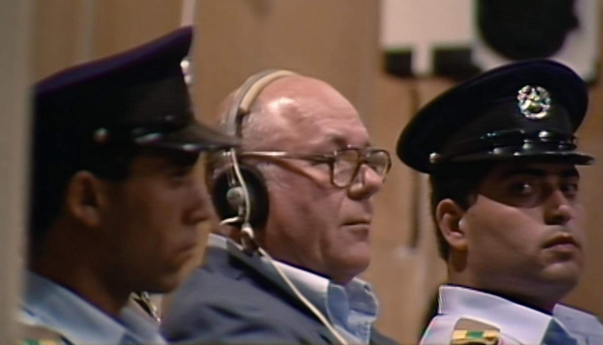 Дьявол по соседству (2019) Дьявол по соседству (2019)