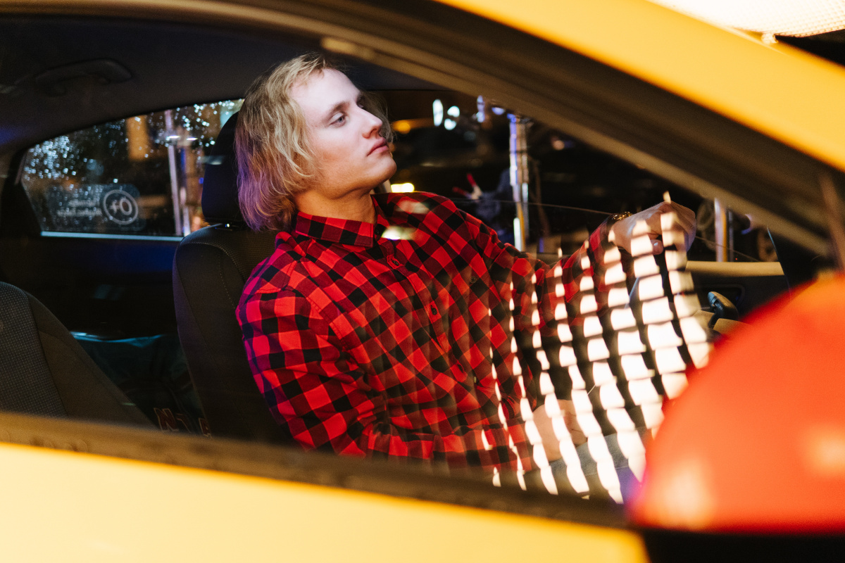 Кадры из Алиса (2020)