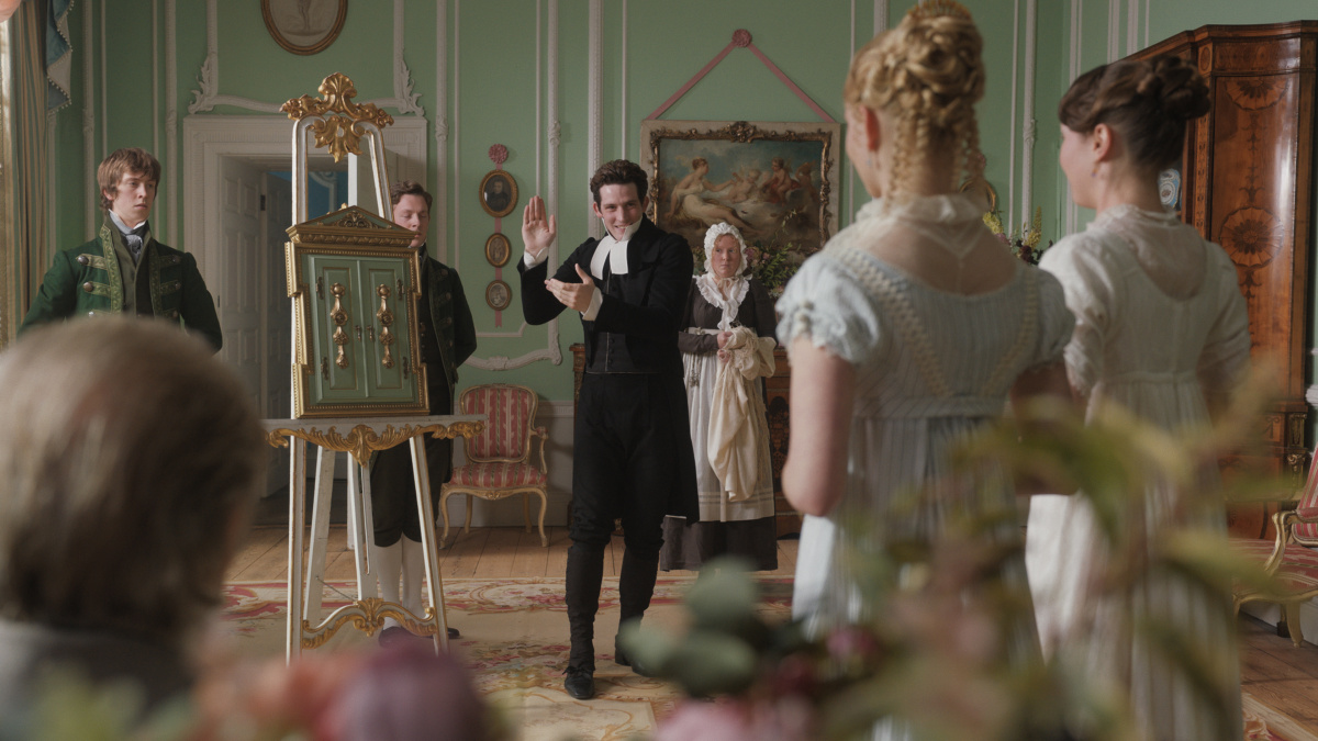 Кадры из Эмма. (2020)