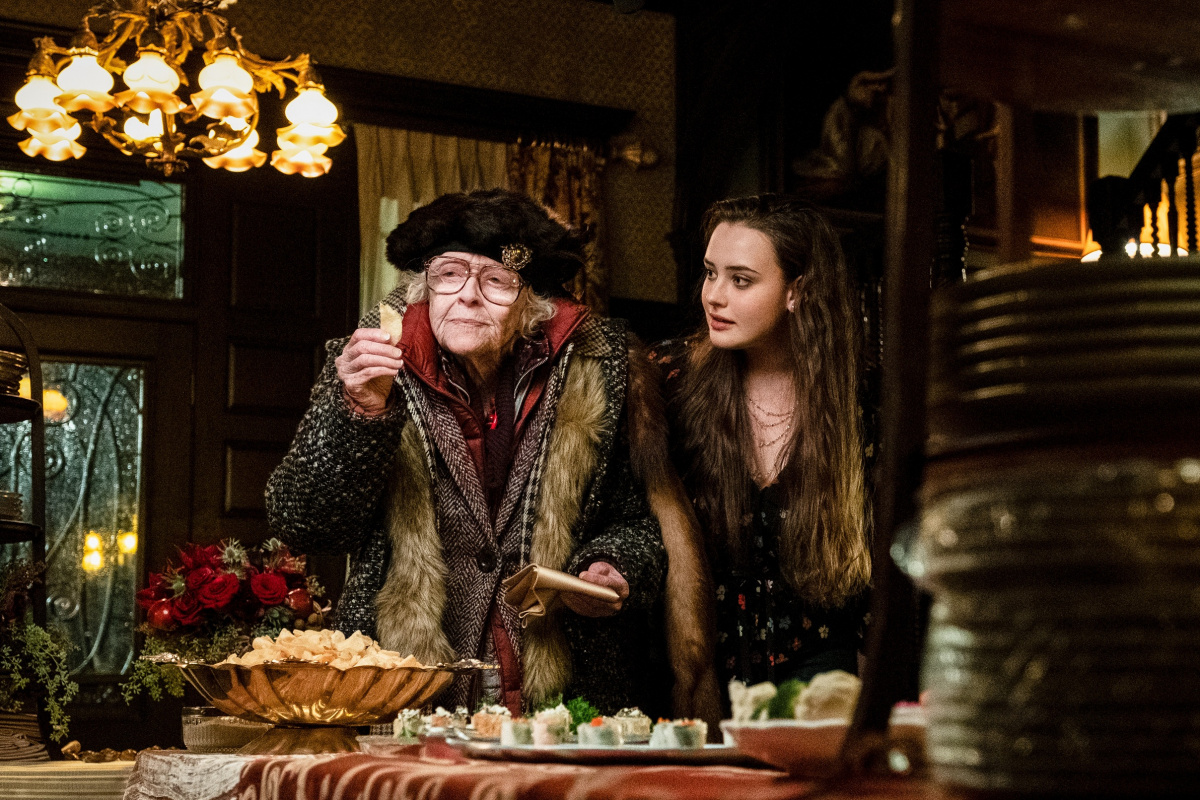 Кадры из Достать ножи (2019)