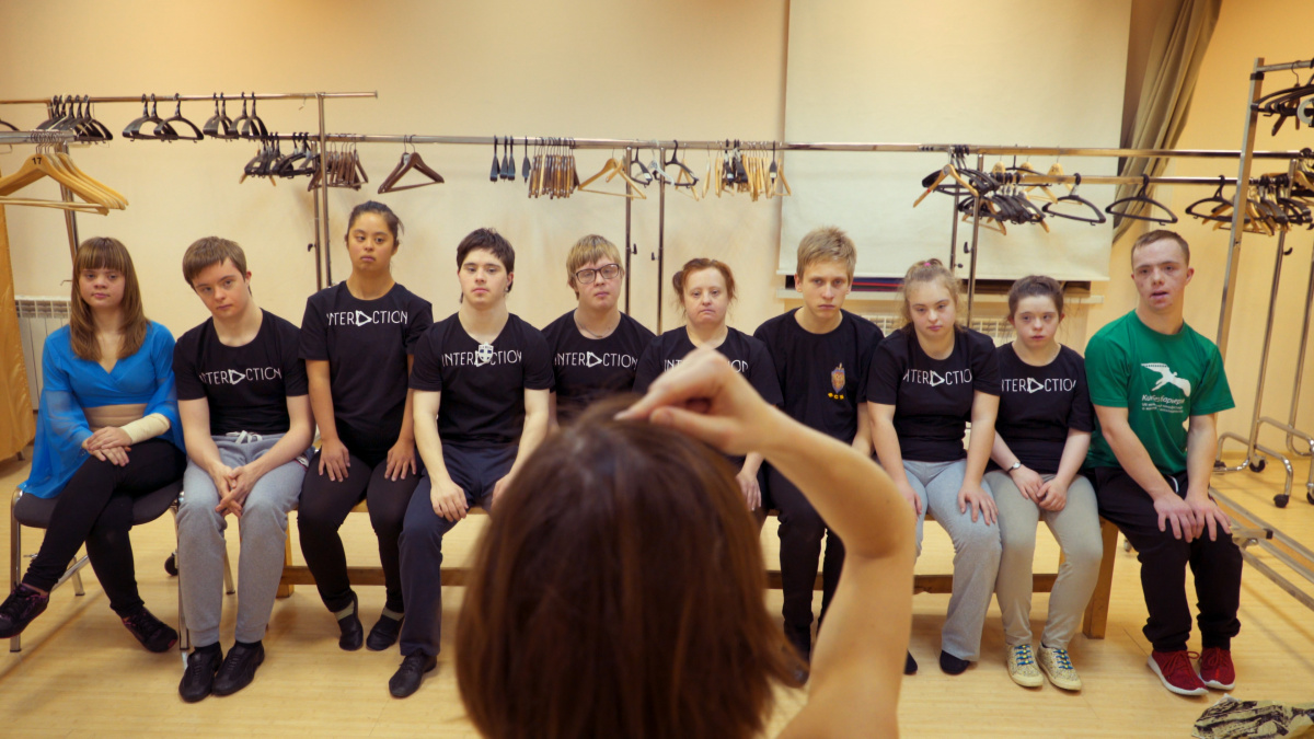 Кадры из Съесть слона (2020)