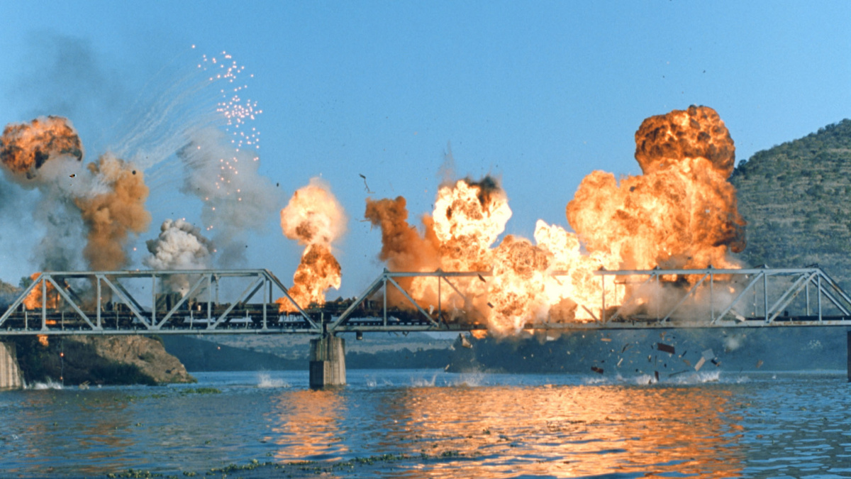 Кадры из Найти и уничтожить (2020)