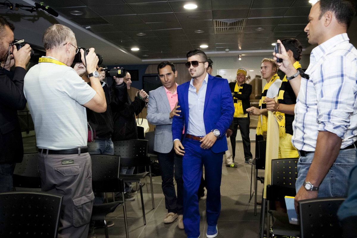 Кадры из Натурал под прикрытием (2014)