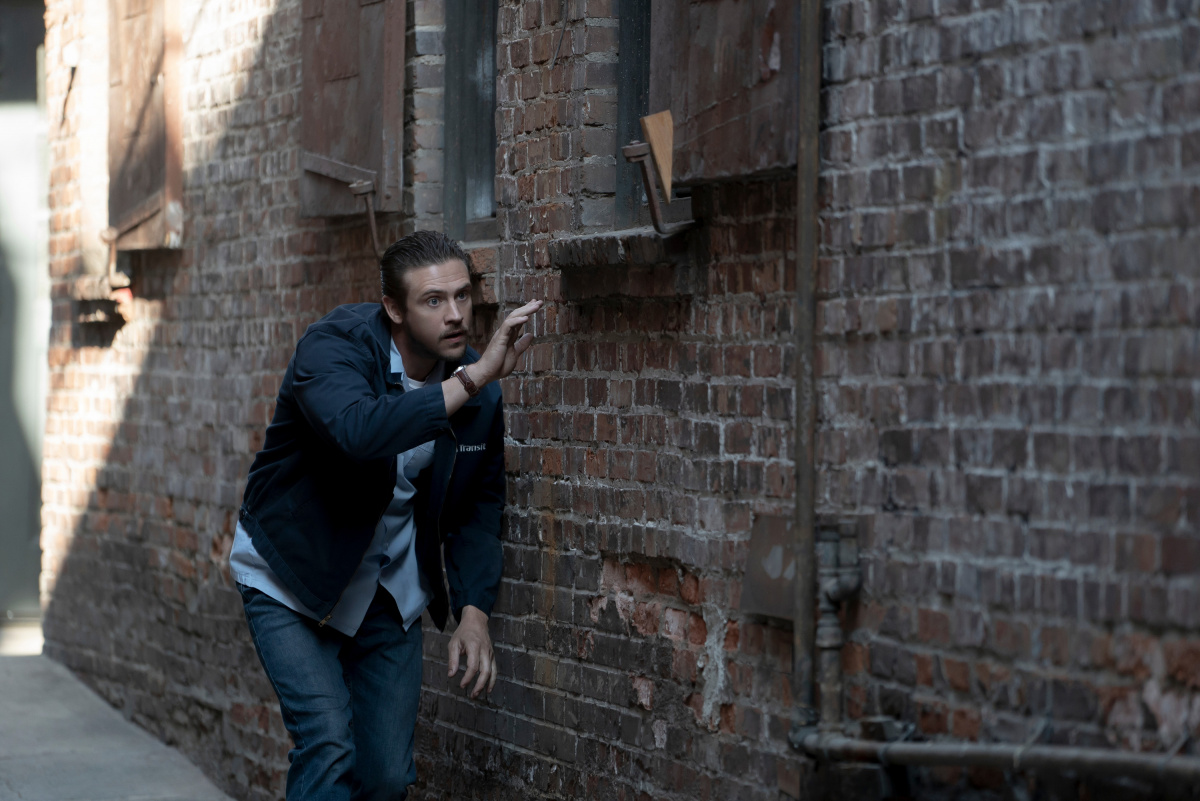 Кадры из Беглец (2020)