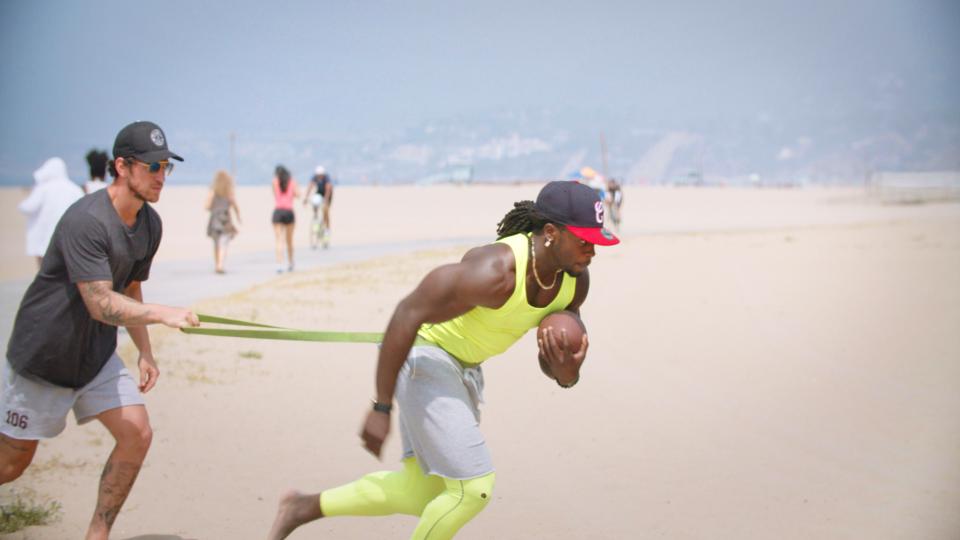 Кадры из Железо точит железо (2020)