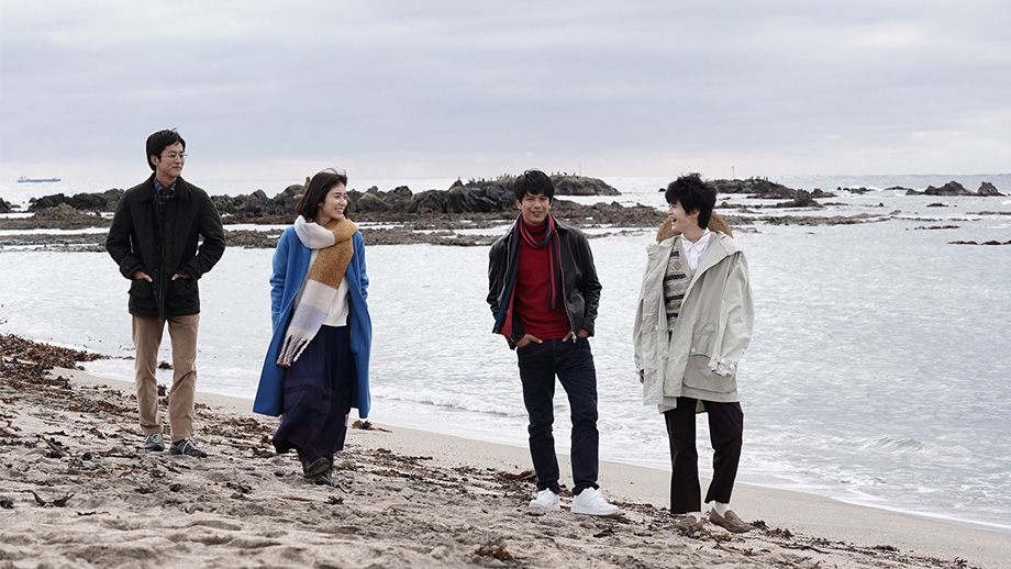 Кадры из Пчёлы и раскаты грома (2019)