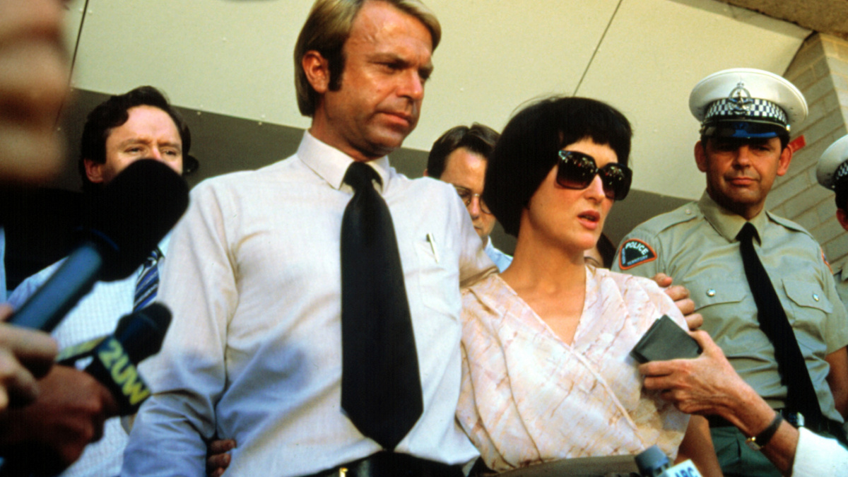 Кадры из Крик во тьме (1988)