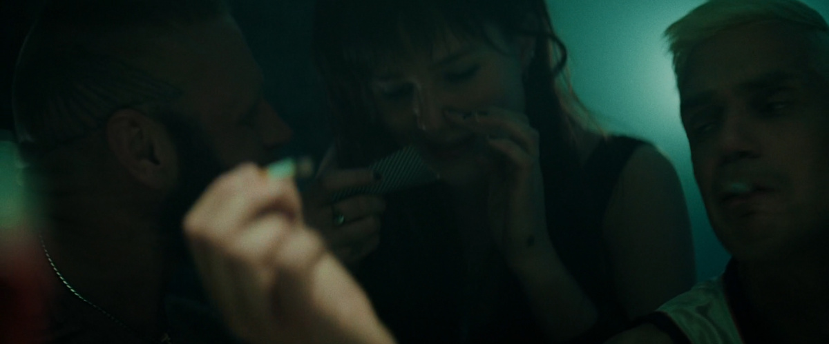 Кадры из Дай мне упасть (2018)