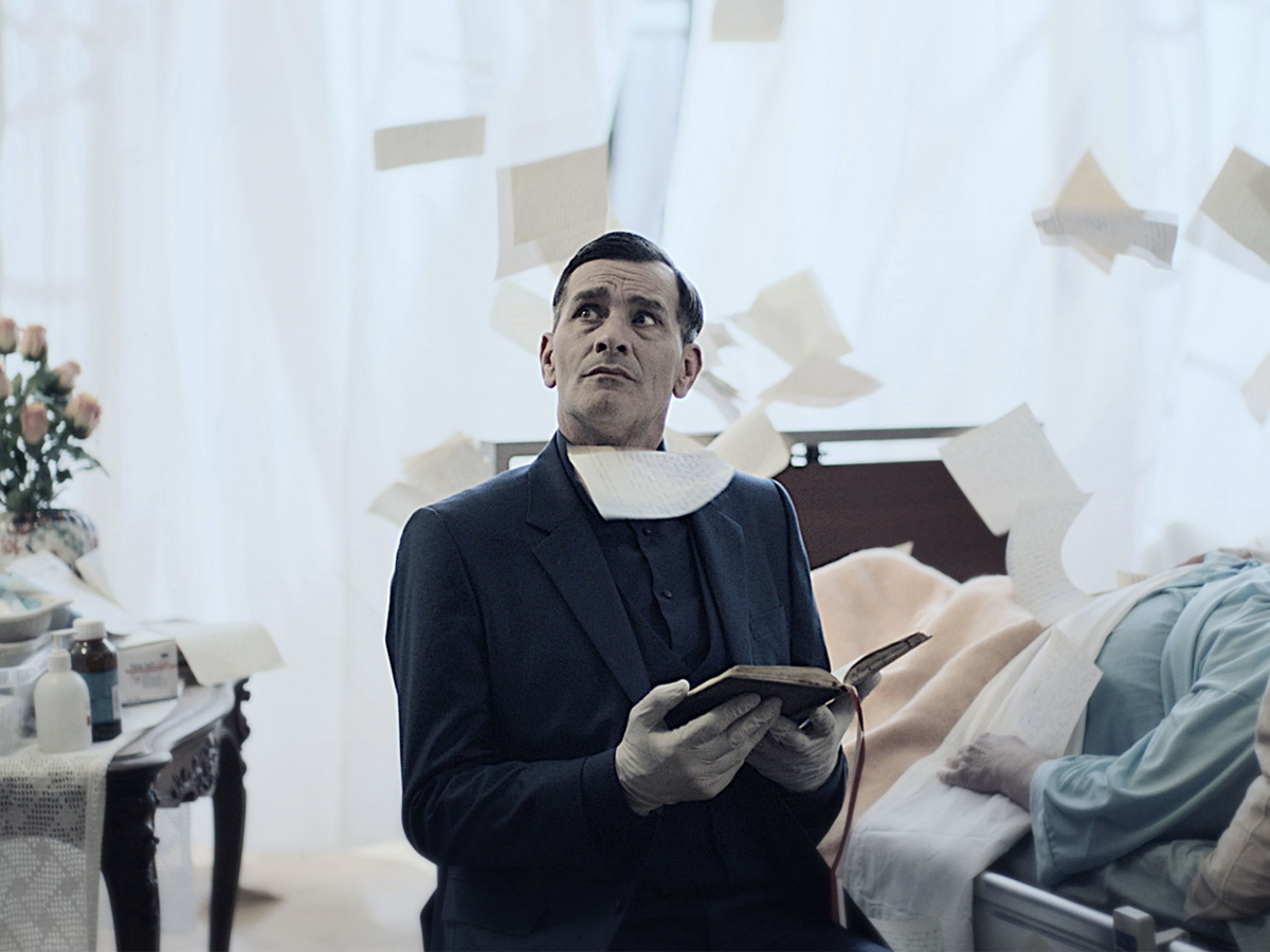 Кадры из Профессор Т.: Особые преступления (2015)