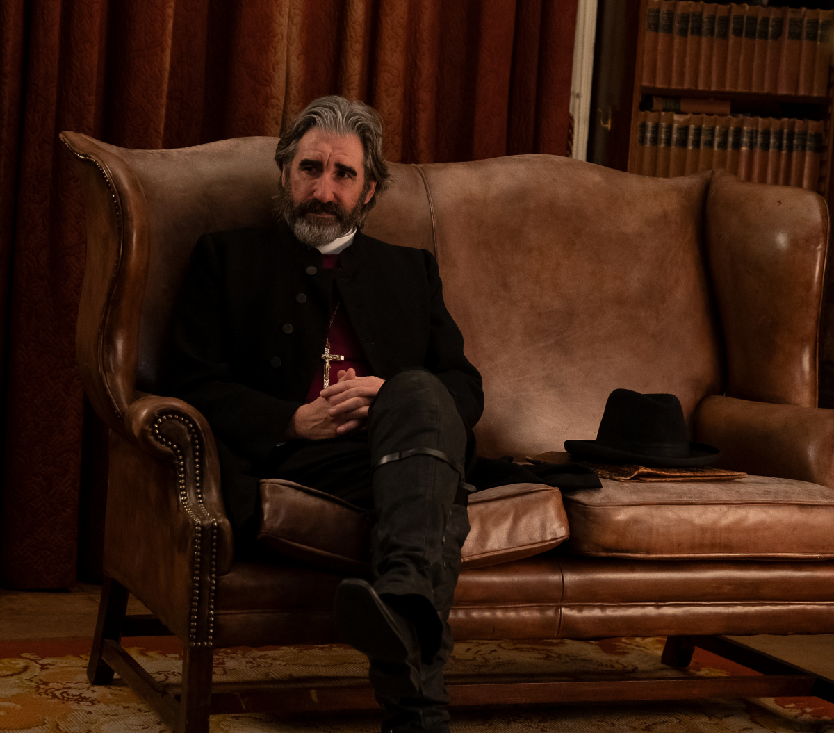 Кадры из Проклятие: Призраки дома Борли (2020)